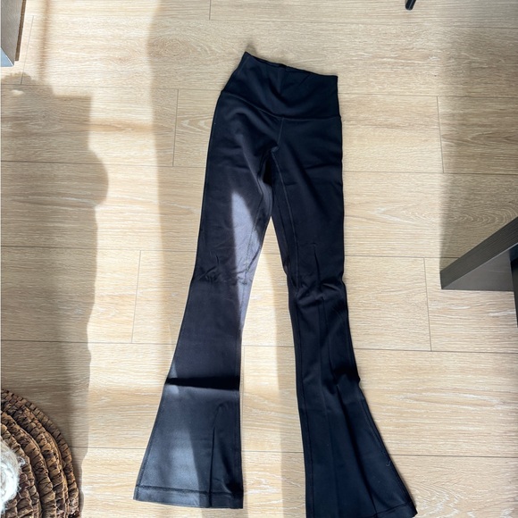 lululemon athletica Black Flared Leggings - Picture 1 of 3